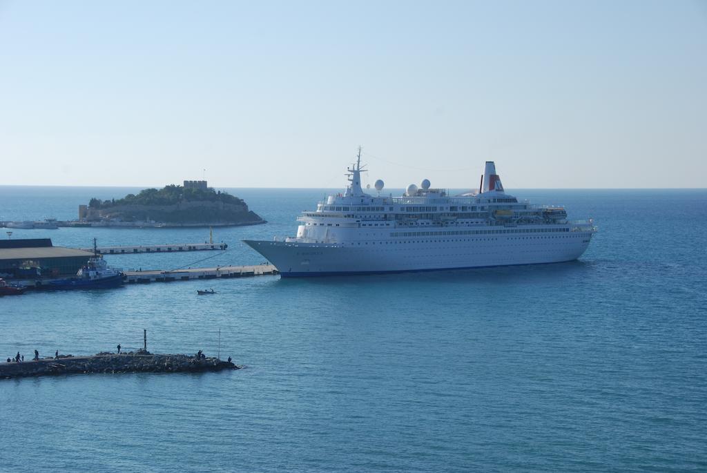 Derici Hotel Kusadasi Exterior photo